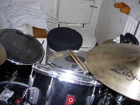 loo & drums